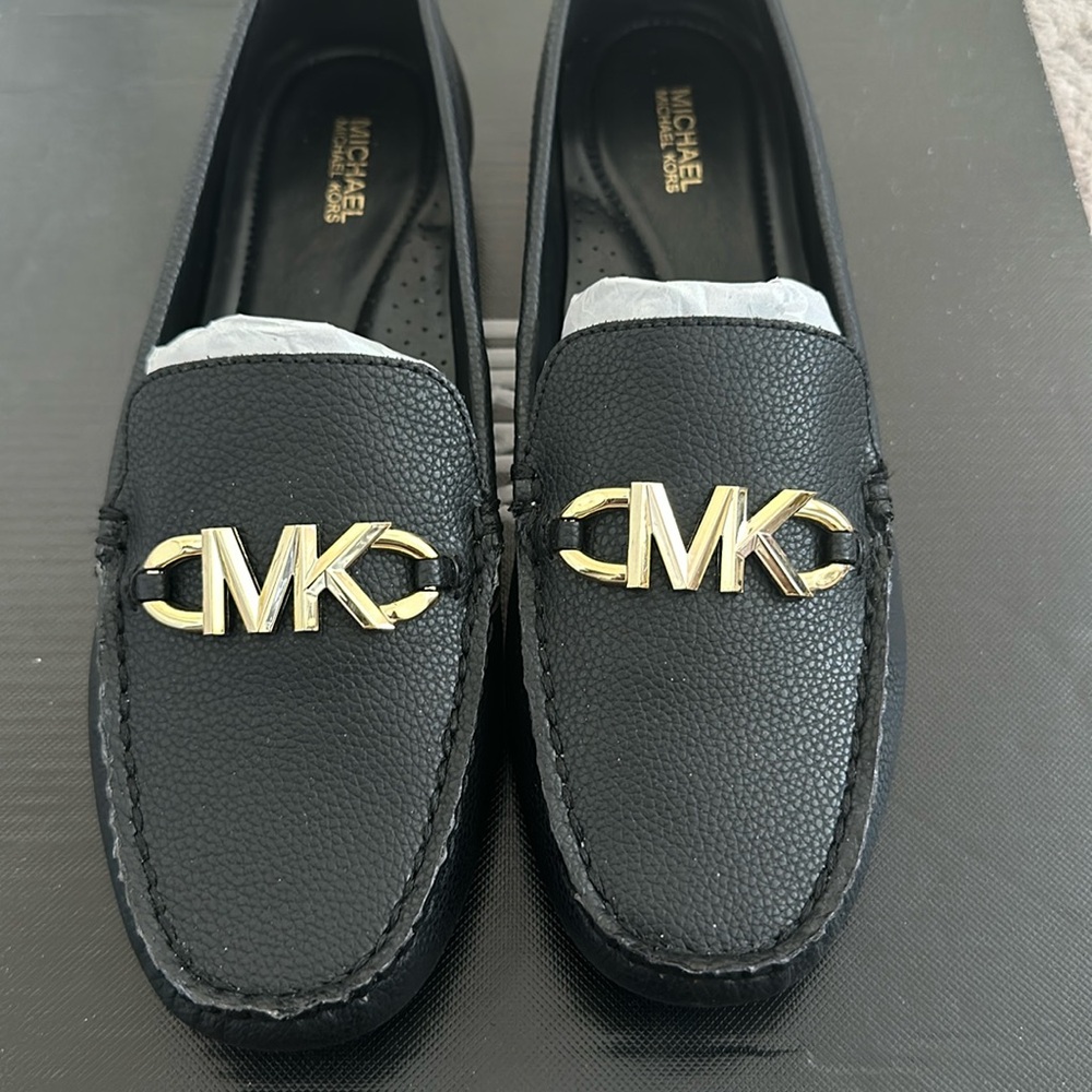 Never Worn Micheal Kors Reed Loafers Tumbled Faux LTHR